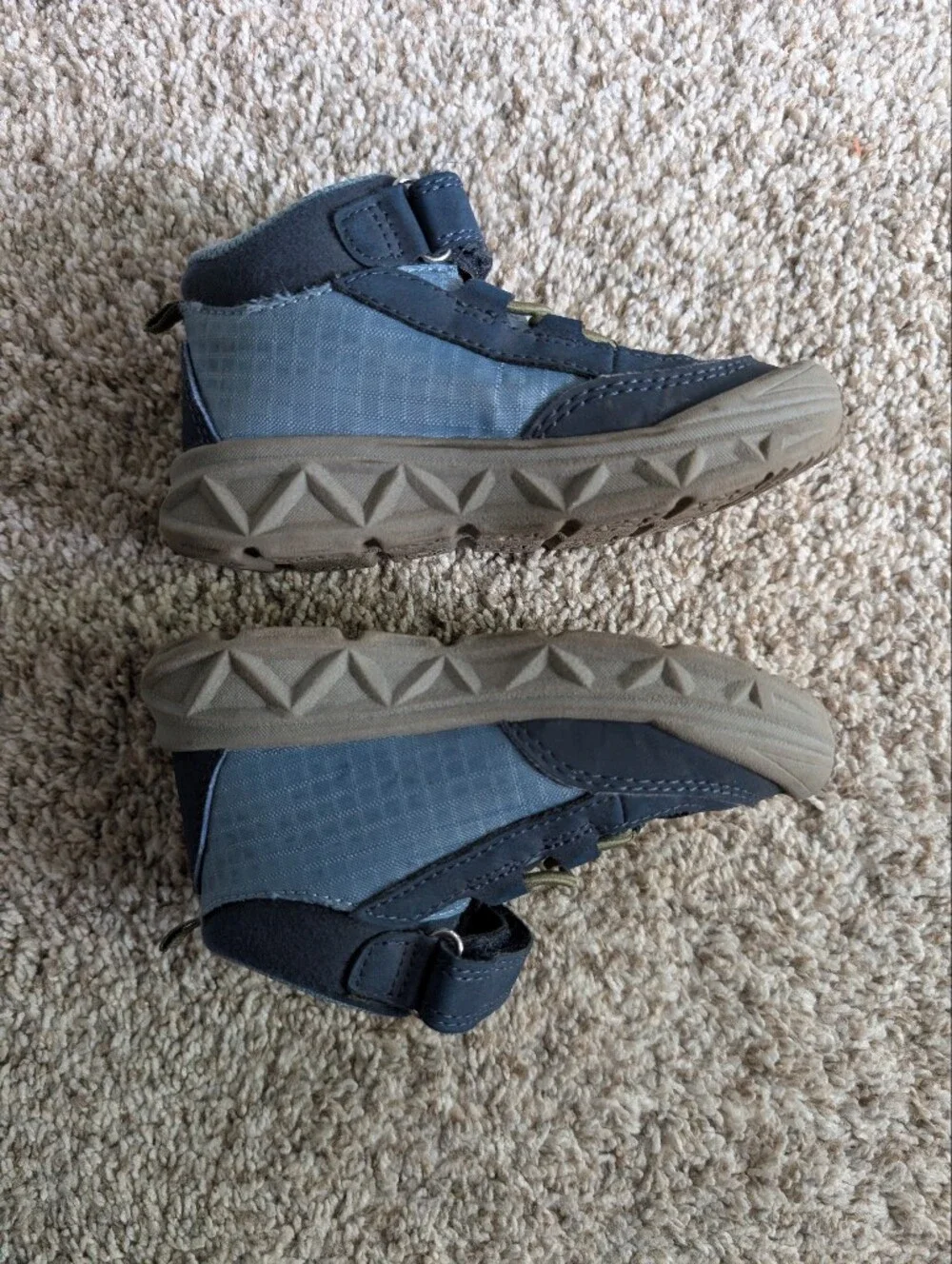 Oshkosh Toddler Navy Blue Outdoor High Top Sneakers - Sz 9 Activewear